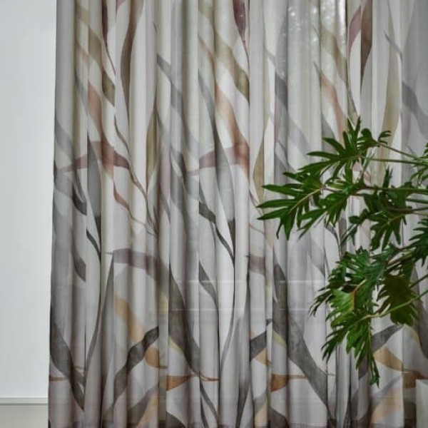 0106710001_weide_01_detail4-516x700