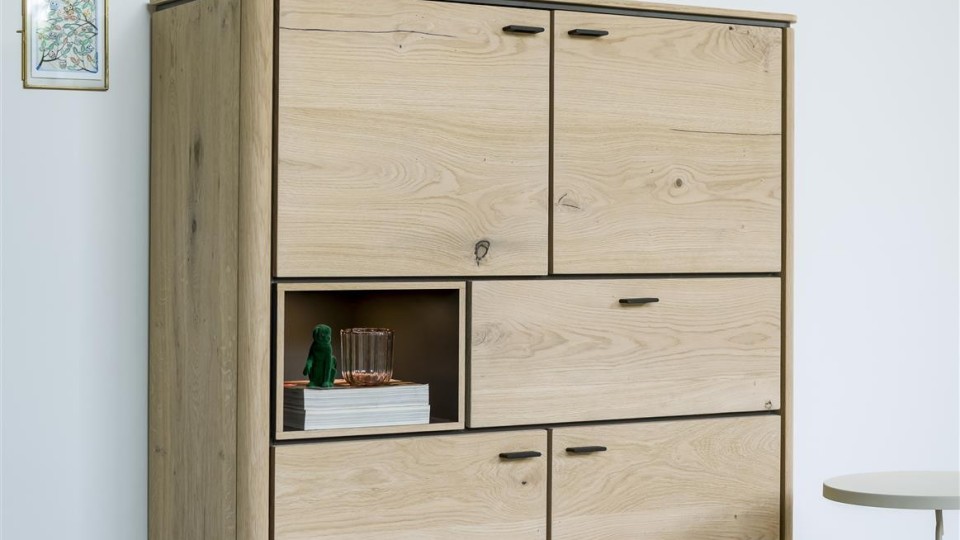 HEN_AMB_Livada_Highboard_AAN
